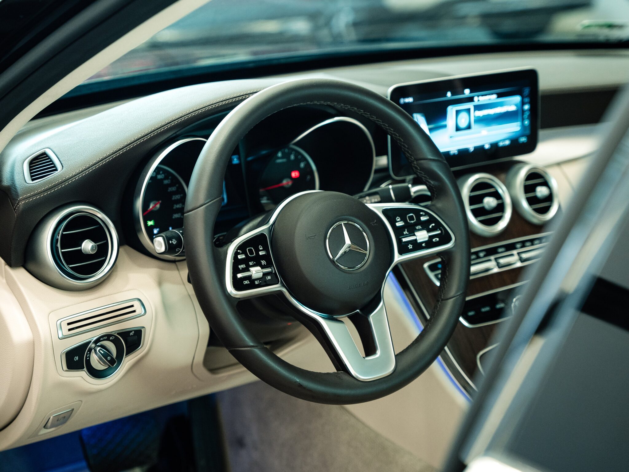 C200 Exclusive 2020